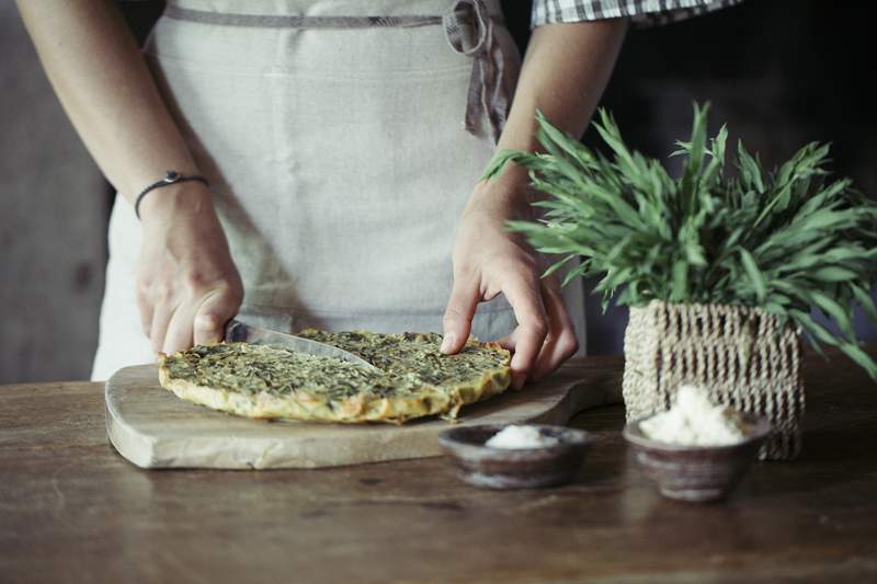 Skani 3 ingredientų vakarienė, kurią registruotas dietologas gamina užimtomis naktimis