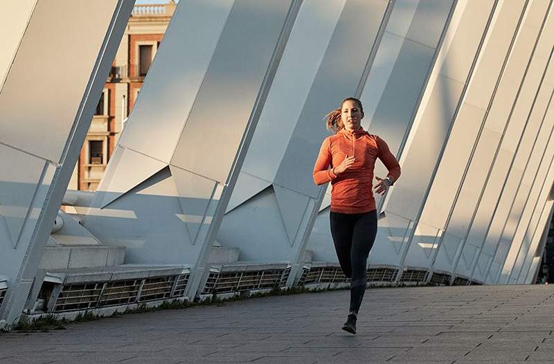 Polari šikk uus fitnessi jälgija on nagu randme meditatsiooni- ja taastamise ekspert