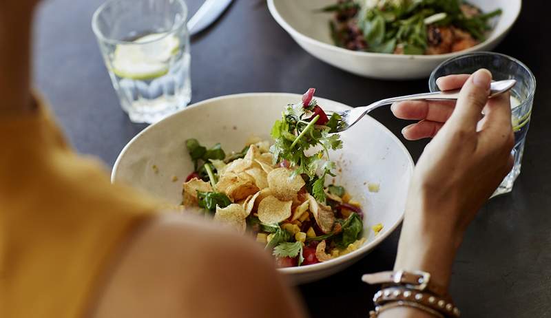 11 migliori servizi di consegna dei pasti già preparati che ti fanno risparmiare tempo in cucina