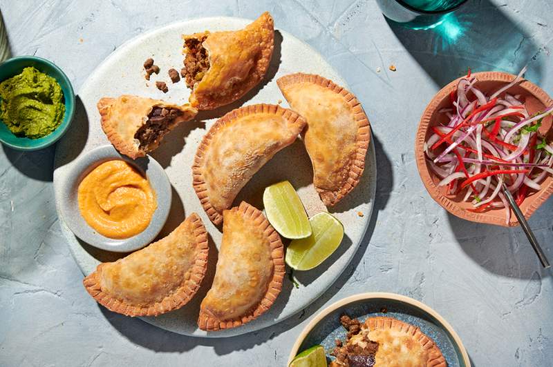 Estas fáciles empanadas de calabaza del chef Samuel Santos dan un nuevo significado al término 'comida reconfortante'