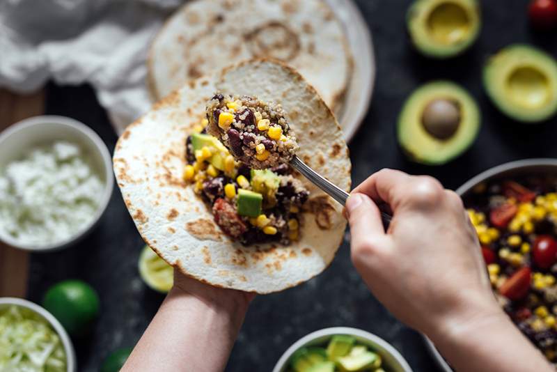 Quinoa vs. Risdebatten er super vildledende-fordi begge kan høre til i en sund kost