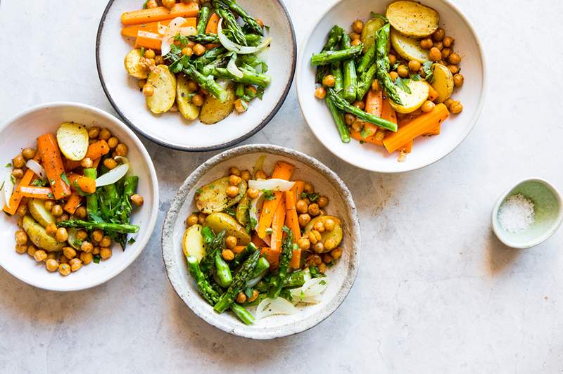 Eis por que a comida vegana sempre tem um gosto melhor em um restaurante, de acordo com um dos maiores nomes da culinária à base de plantas