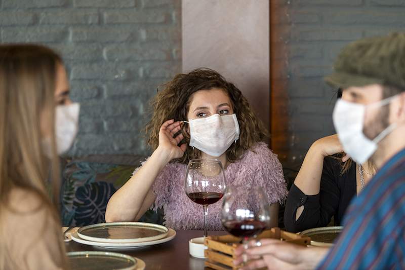 Visoje šalyje restoranai pradeda atnaujinti, tačiau valgymas niekada nebus tas pats