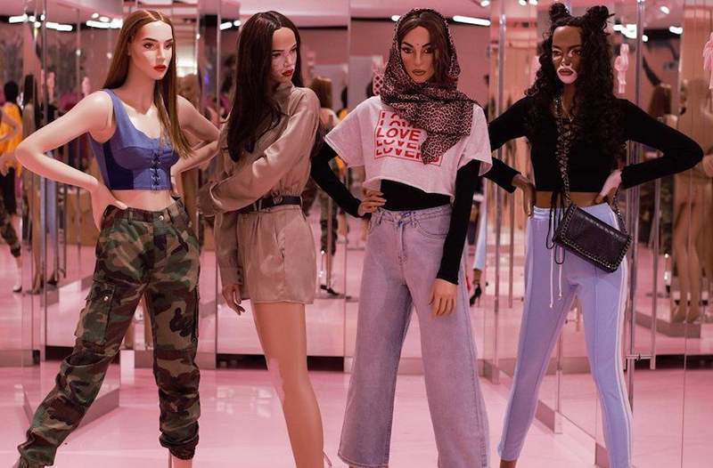 Missguided sta usando diversi manichini realistici per promuovere la positività del corpo