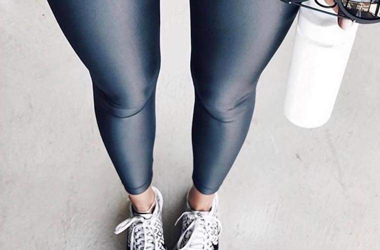 10 paires de leggings de luxe Koral en vente * à droite * maintenant