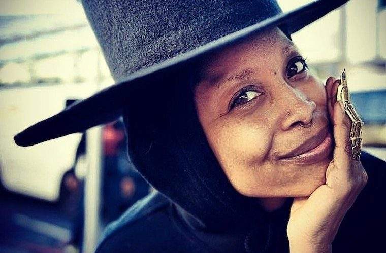 Musiklegende (og doula) Erykah Badu har droppet seriøs wellness -viden for nylig