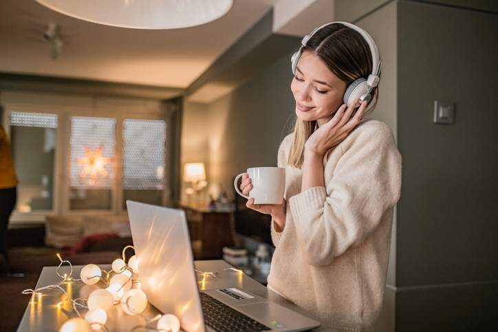 Sonys trådløse støjdæmpende hovedtelefoner er den laveste pris * nogensinde * denne primære dag-få dem, før de sælger ud