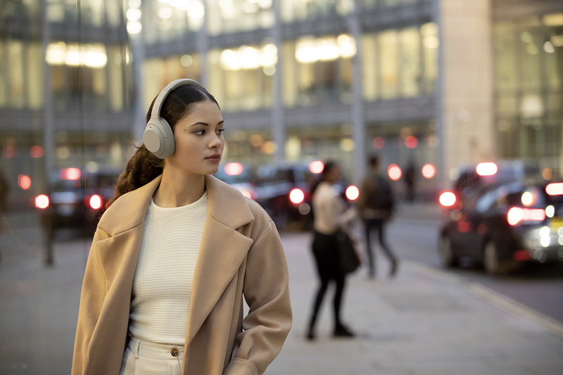 ** „Sony Wireless“ triukšmo, kuris yra kontroliuojančias ausines