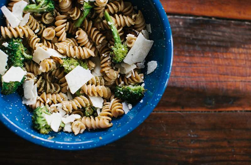 Masak resipi pasta mudah ini sekarang untuk makan tengah hari yang sihat sepanjang minggu