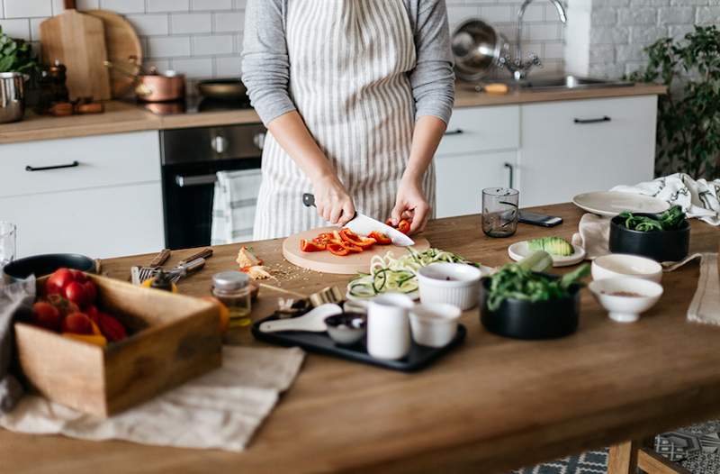 Denne Chef-godkendte købmandshack vil gøre en ugedags madlavning så. Meget. Lettere.