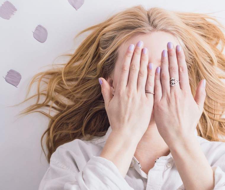 Sí, la cara de azúcar es una cosa, ¿cómo volver a poner su piel en equilibrio?