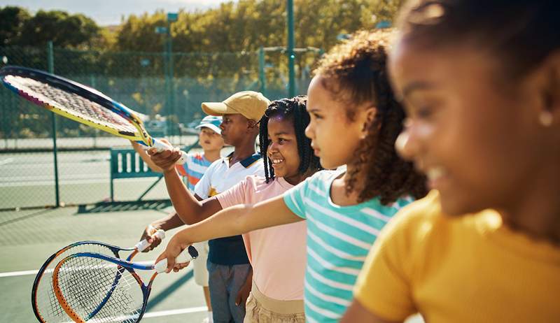 Kamu tenis kortları, toplulukların beklenmedik şekillerde oluşturulmasına yardımcı olabilir