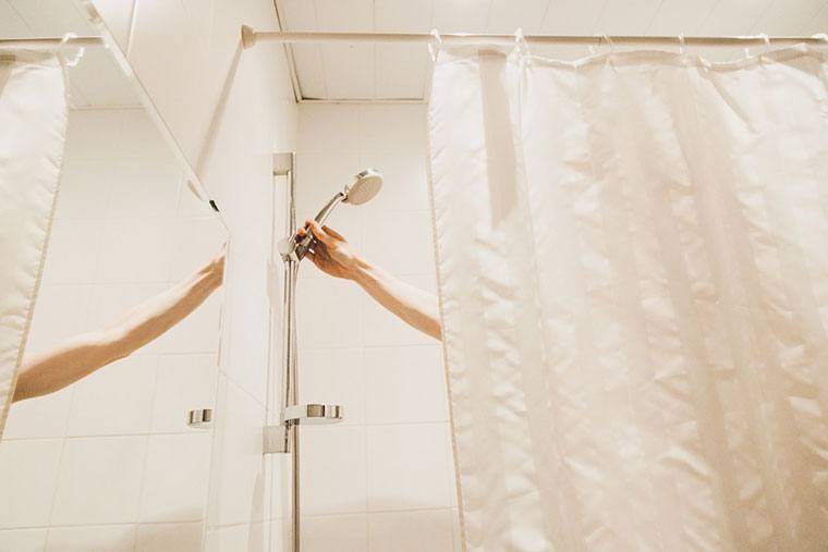 Pourquoi tu ne devrais pas * en fait * vouloir être grincheux après une douche