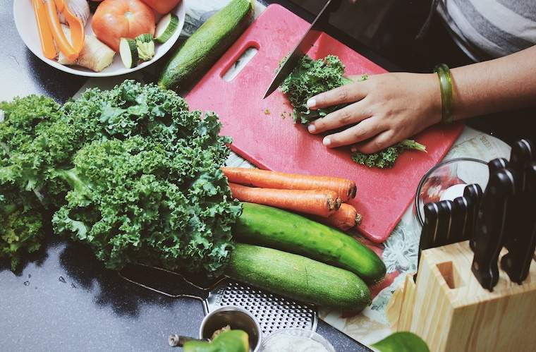 Ja, du kan gå keto, hvis du er vegansk eller vegetarisk-her