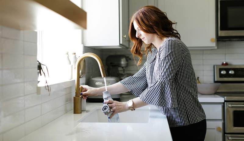 4 Meilleurs filtres à eau sous-pénible pour améliorer le goût et la pureté de chaque goutte de votre robinet de cuisine