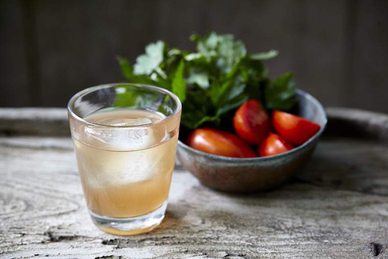 Cómo usar los tomates de su jardín para hacer una maría sangrienta mejorada