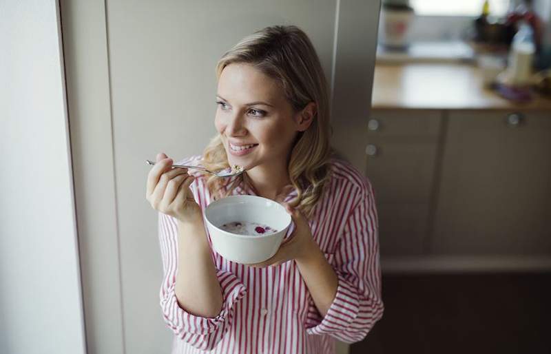 5 živil, bogata z vitaminom D, ki bi vam lahko pomagala bolje spati